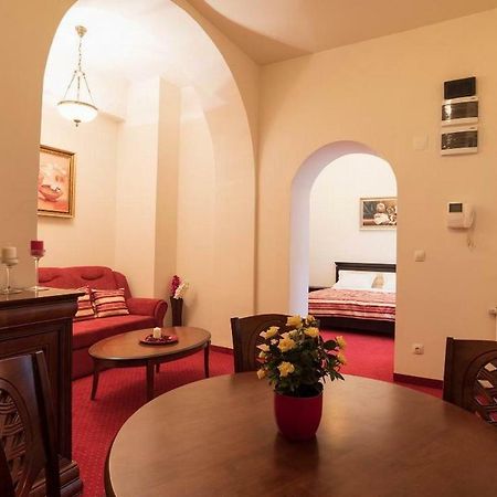 Apartament Baroc Timisoara Luaran gambar