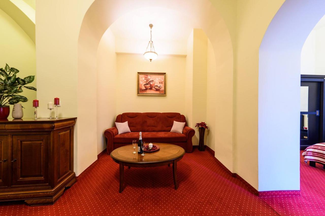 Apartament Baroc Timisoara Luaran gambar