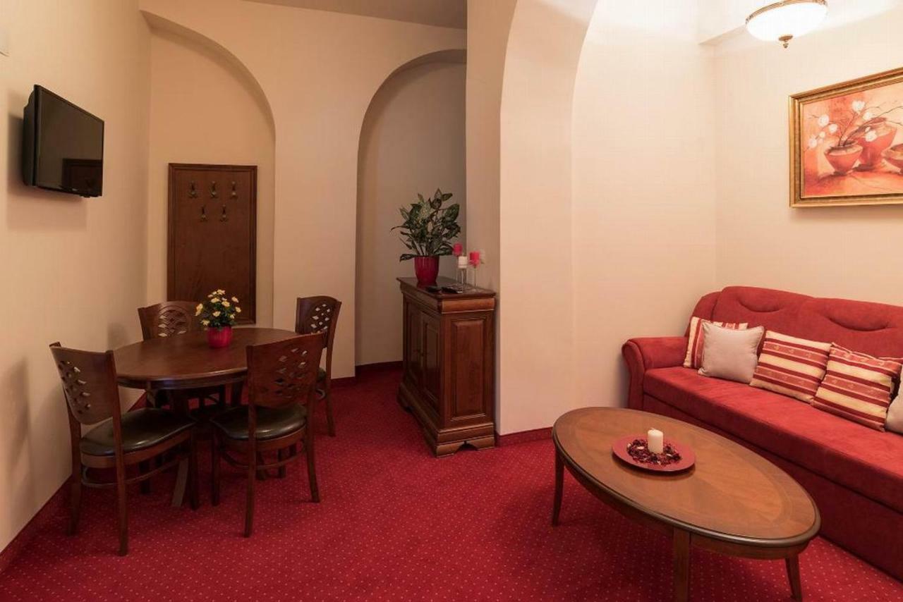 Apartament Baroc Timisoara Luaran gambar