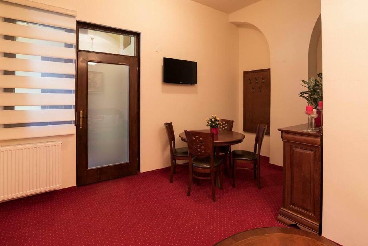 Apartament Baroc Timisoara Luaran gambar